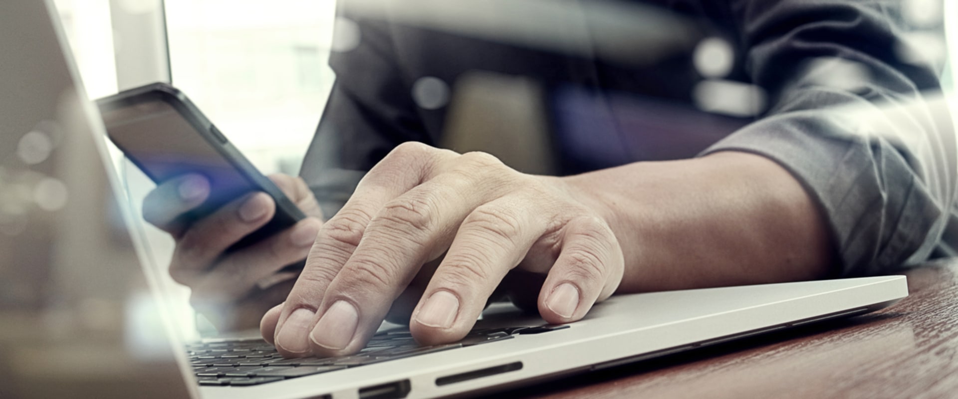 The Difference Between a VPN Connection and a Proxy Server